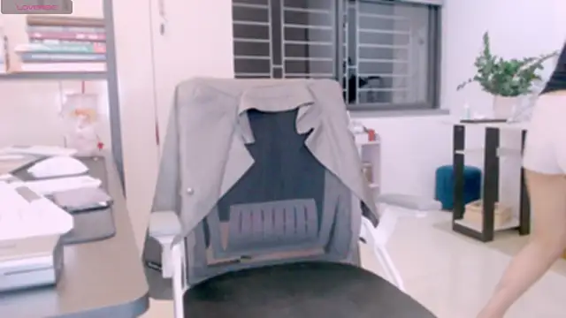 Shyn   online show from September 24, 1:47 pm