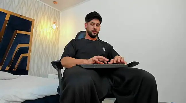 Petesevans online show from February 22, 11:24 pm