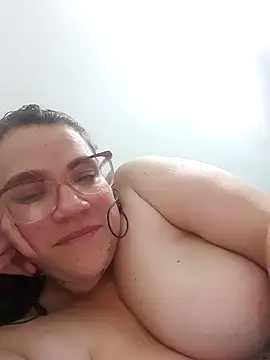 karlythothxh online show from September 25, 2:15 am