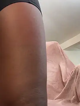 Snapshot of mochamimi chatting on December 14, 2:06 am mochamimi online show from December 14, 2:06 am