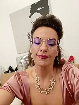RebeccaNoble online show from May 9, 5:40 pm