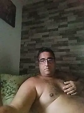 ADRIAN ADI40 online show from June 14, 3:19 am