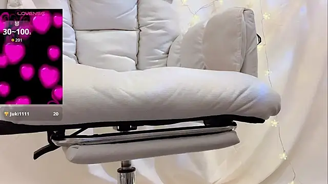 Snapshot of Tw_Zoella chatting on March 3, 3:07 pm Tw Zoella online show from March 3, 3:07 pm