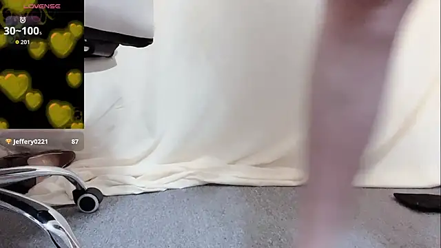 Snapshot of Tw_Zoella chatting on March 27, 5:01 pm Tw Zoella online show from March 27, 5:01 pm