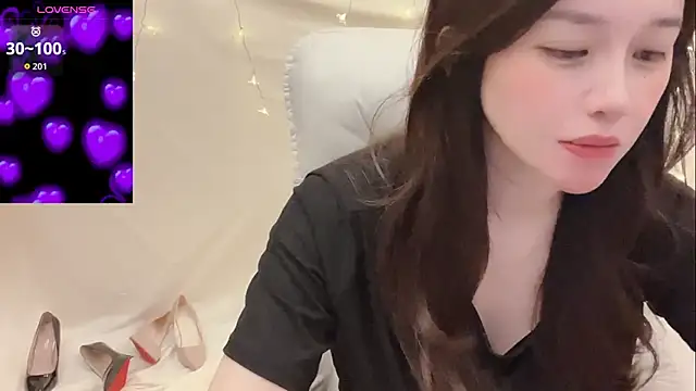 Snapshot of Tw_Zoella chatting on May 23, 4:33 pm Tw Zoella online show from May 23, 4:33 pm