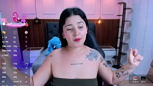 BIANCAROY1 online show from September 8, 6:40 pm