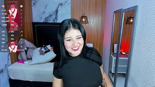 BIANCAROY1 online show from June 16, 6:54 pm