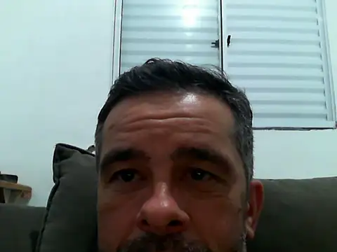 Snapshot of Rcosta_81 chatting on December 17, 1:22 am Rcosta 81 online show from December 17, 1:22 am