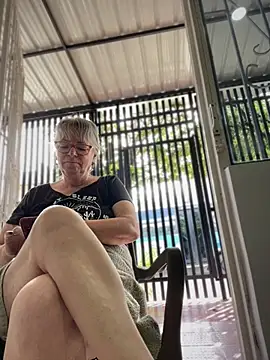 slutgold online show from June 8, 7:58 pm
