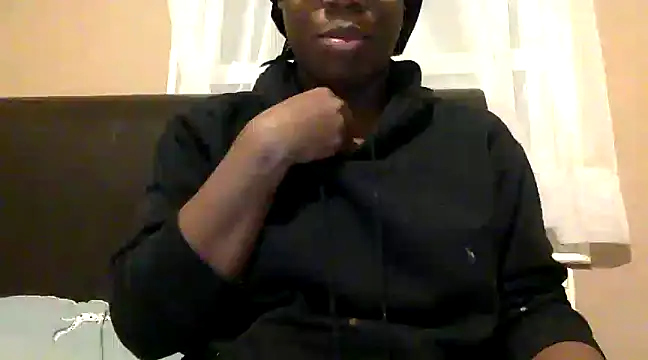 Snapshot of blacksexybeauty31 chatting on February 10, 9:58 pm blacksexybeauty31 online show from February 10, 9:58 pm