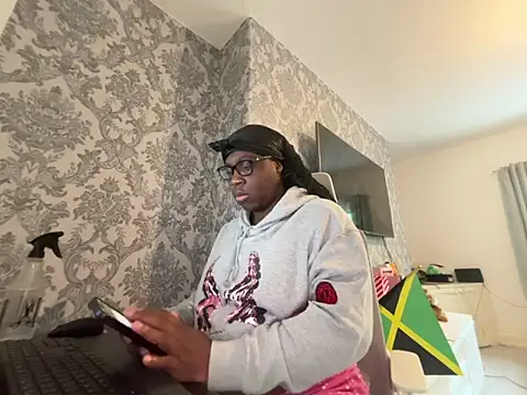 blacksexybeauty31 online show from June 2, 9:33 am