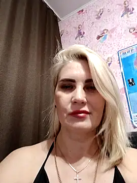 Snapshot of JennyOMay chatting on November 3, 9:10 am JennyOMay online show from November 3, 9:10 am