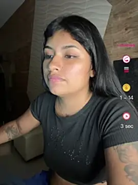 ChantalPetit online show from June 27, 3:11 am