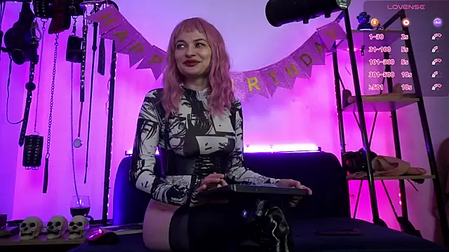 CyberXGoddess online show from April 8, 10:32 pm