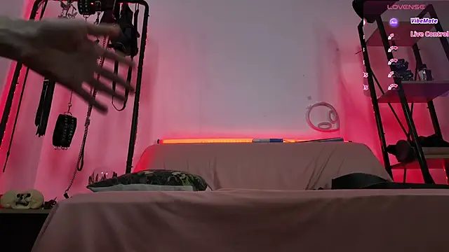 CyberXGoddess online show from May 7, 5:24 am