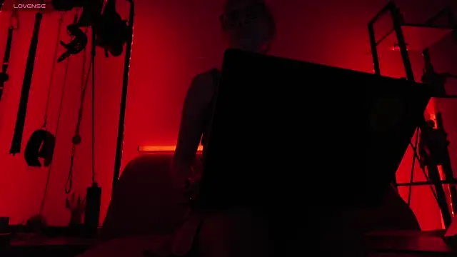 CyberXGoddess online show from June 18, 12:00 am