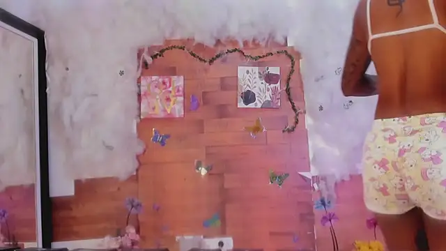 kelly thomson online show from January 6, 6:25 am