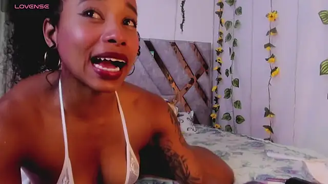 kelly thomson online show from January 30, 1:21 pm