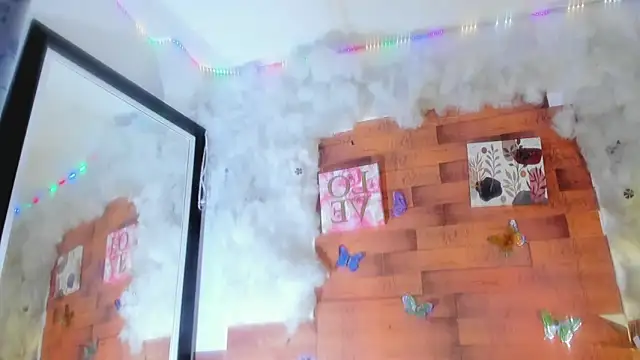 kelly thomson online show from March 17, 11:32 pm