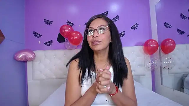 Snapshot of Shanon_mature chatting on February 17, 10:25 pm Shanon mature online show from February 17, 10:25 pm