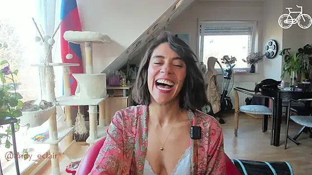 tinny williams online show from March 12, 8:31 am