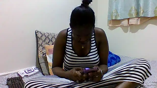 sweetelle09 online show from May 8, 6:57 pm