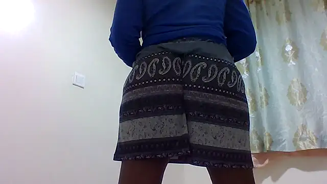 sweetelle09 online show from June 15, 4:58 am
