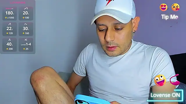 jhonyalzate2 online show from December 2, 5:26 am