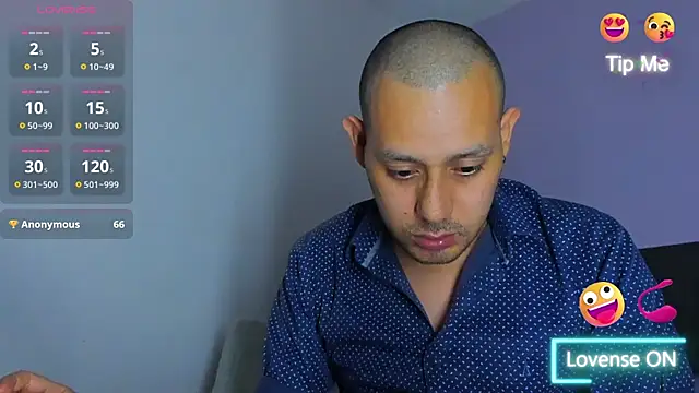 jhonyalzate2 online show from December 3, 5:20 am