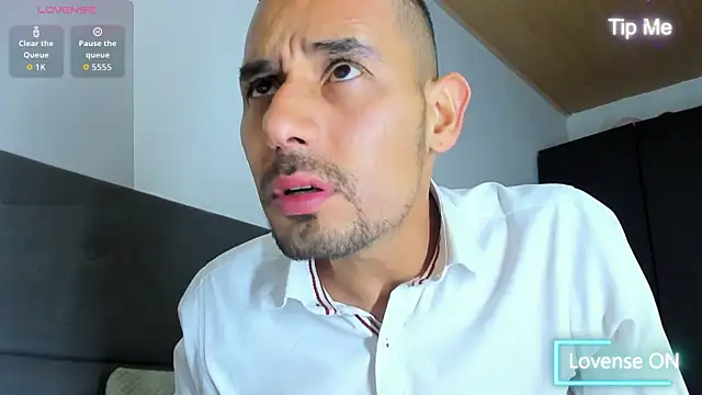 jhonyalzate2 online show from October 16, 2:23 am