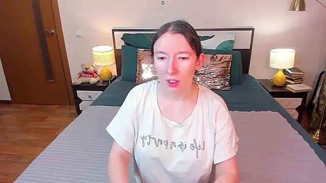 CatherineWalls online show from February 1, 4:11 am