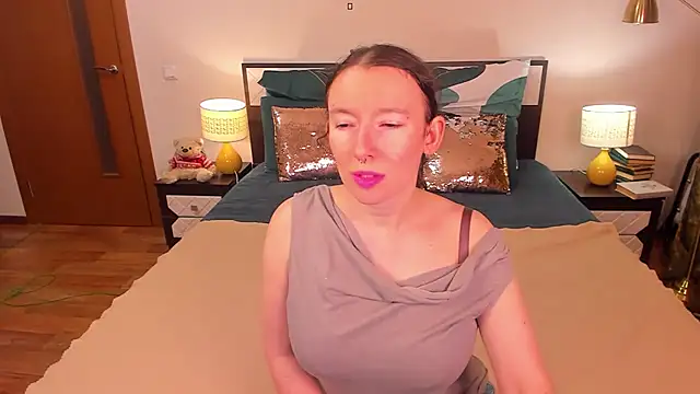 CatherineWalls online show from February 8, 4:16 am