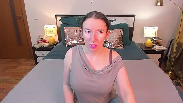 CatherineWalls online show from February 10, 12:59 am