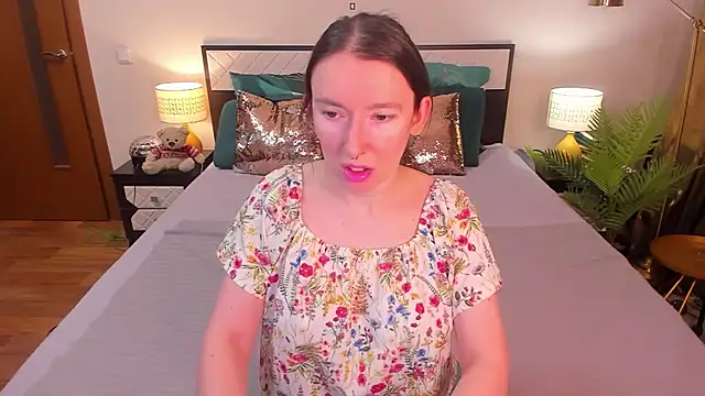 CatherineWalls online show from March 23, 3:54 am