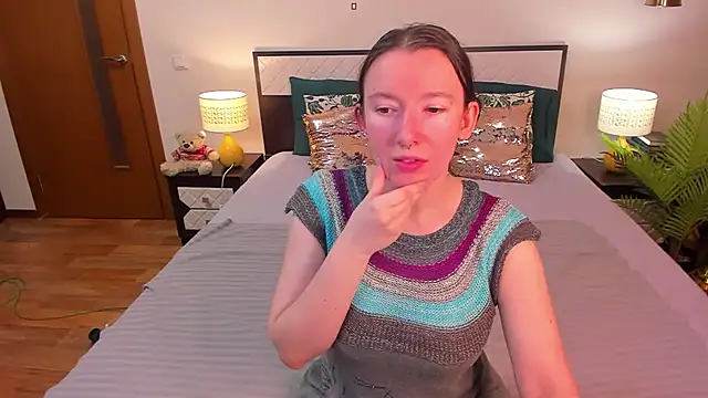 CatherineWalls online show from May 22, 6:31 am