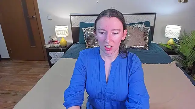 CatherineWalls online show from June 1, 2:57 am