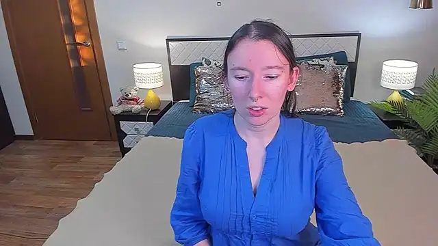 CatherineWalls online show from June 2, 1:40 am