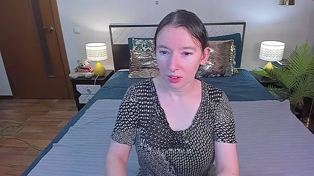 CatherineWalls online show from June 13, 3:15 am