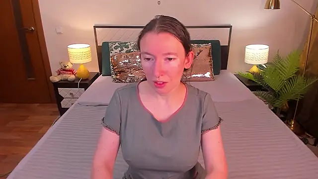 CatherineWalls online show from July 19, 4:49 am