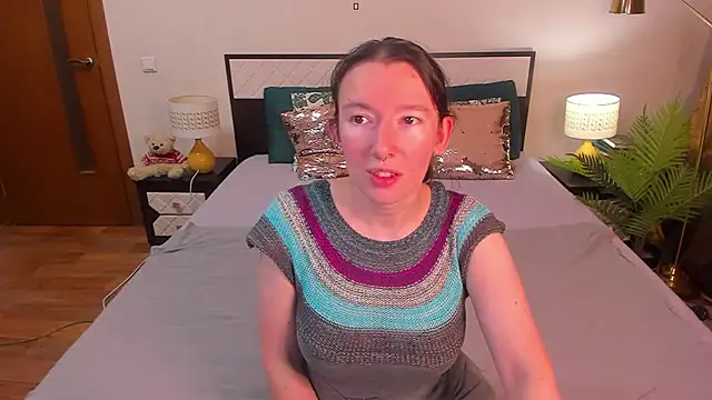 CatherineWalls online show from July 28, 2:51 am