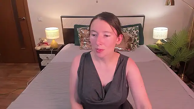 CatherineWalls online show from August 3, 2:21 am