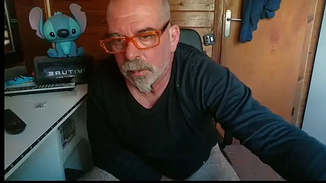 0oscar xxx online show from October 25, 12:56 pm