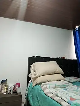 Vicky Rosse online show from October 15, 4:40 pm