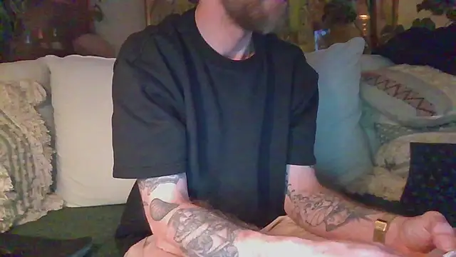 Snapshot of Stock-Holmes chatting on February 2, 11:36 pm Stock-Holmes online show from February 2, 11:36 pm