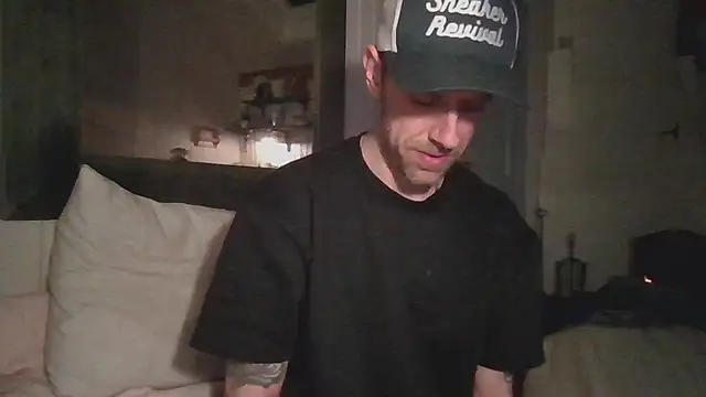 Snapshot of Stock-Holmes chatting on April 9, 9:53 pm Stock-Holmes online show from April 9, 9:53 pm