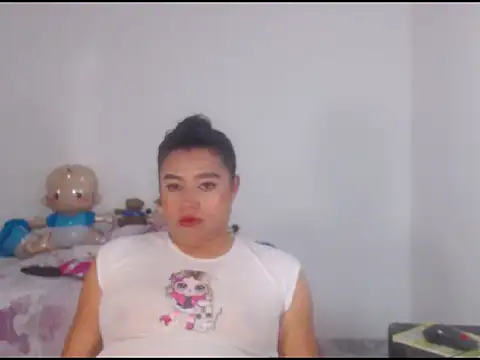 katrinawillff online show from June 20, 5:43 am