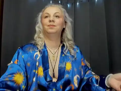 Snapshot of BroklynRydes chatting on November 12, 10:09 pm BroklynRydes online show from November 12, 10:09 pm