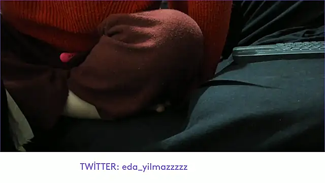 Snapshot of sexy_modelll chatting on February 10, 3:32 pm sexy modelll online show from February 10, 3:32 pm
