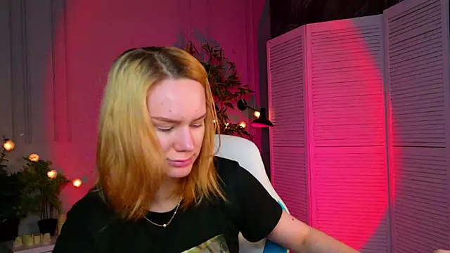 Ramona    online show from March 25, 6:19 am