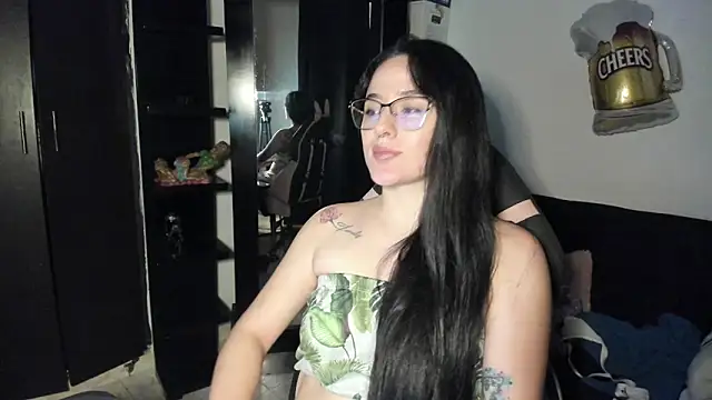 NoahWilliams  online show from February 5, 8:02 pm